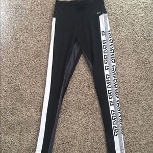 PINK Ultimate Leggings